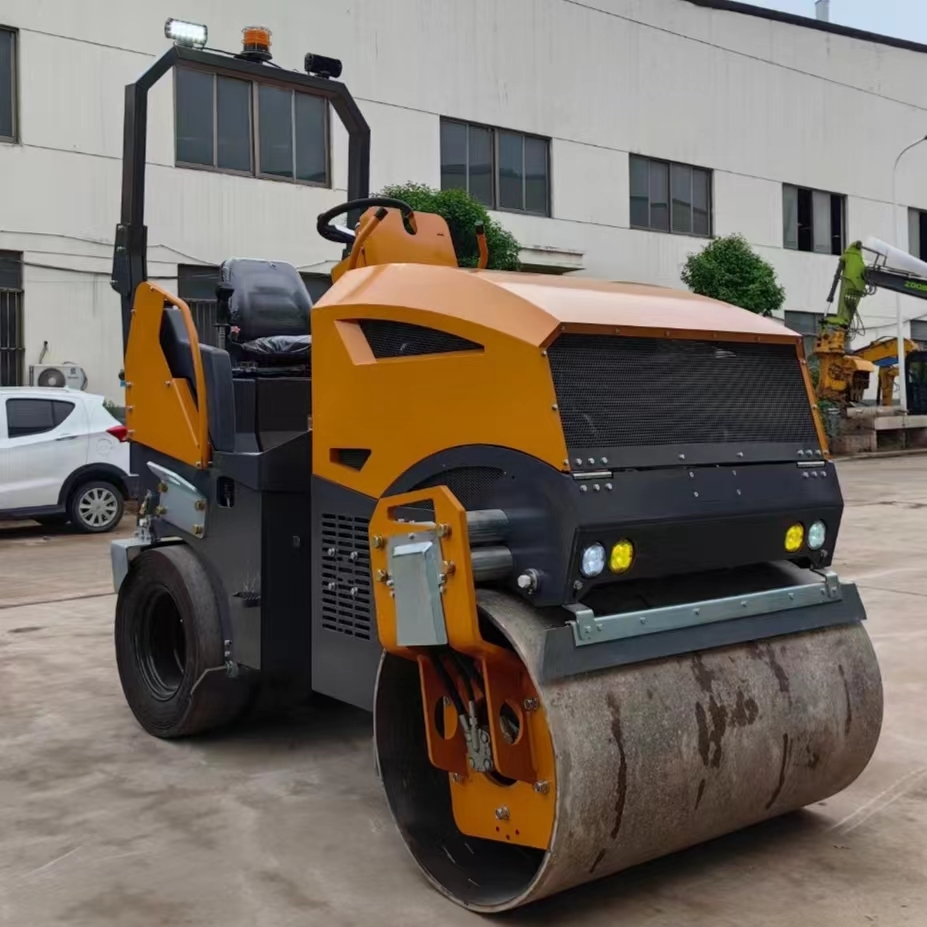 新款3.5噸前鋼后膠座駕式壓路機3500